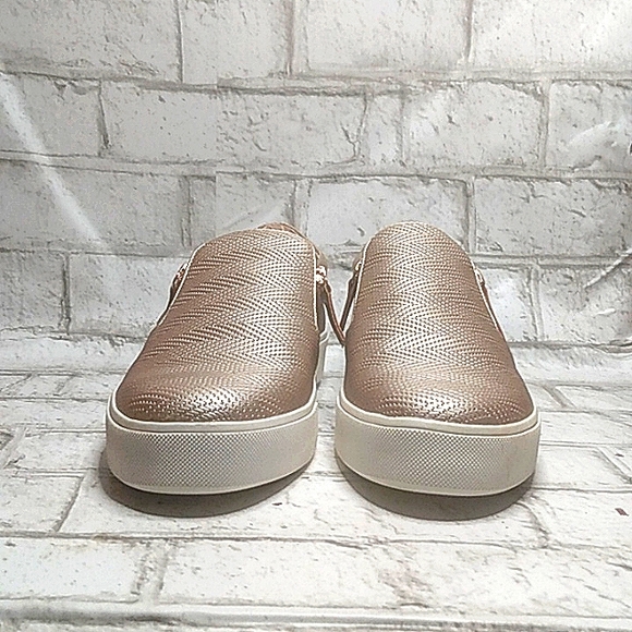 Volatile Rose Gold sneakers with zipper size 10 - Picture 2 of 8